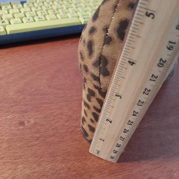 NEW ! Aerosoles Women Mid Heel Pump Leopard Print Calf Hair Size 7.5 - Picture 8 of 8